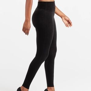 NWT SPANX Velvet Black Leggings Size Medium